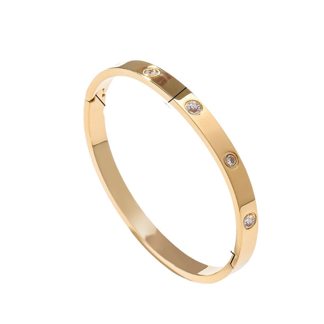 Stella Bangle